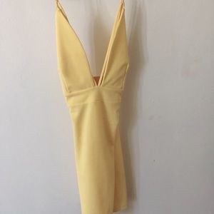 Cute yellow backless dress